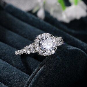 ▶Classic Engagement Anillos Pure CZ Wedding Beautiful Ring for Women, L101
